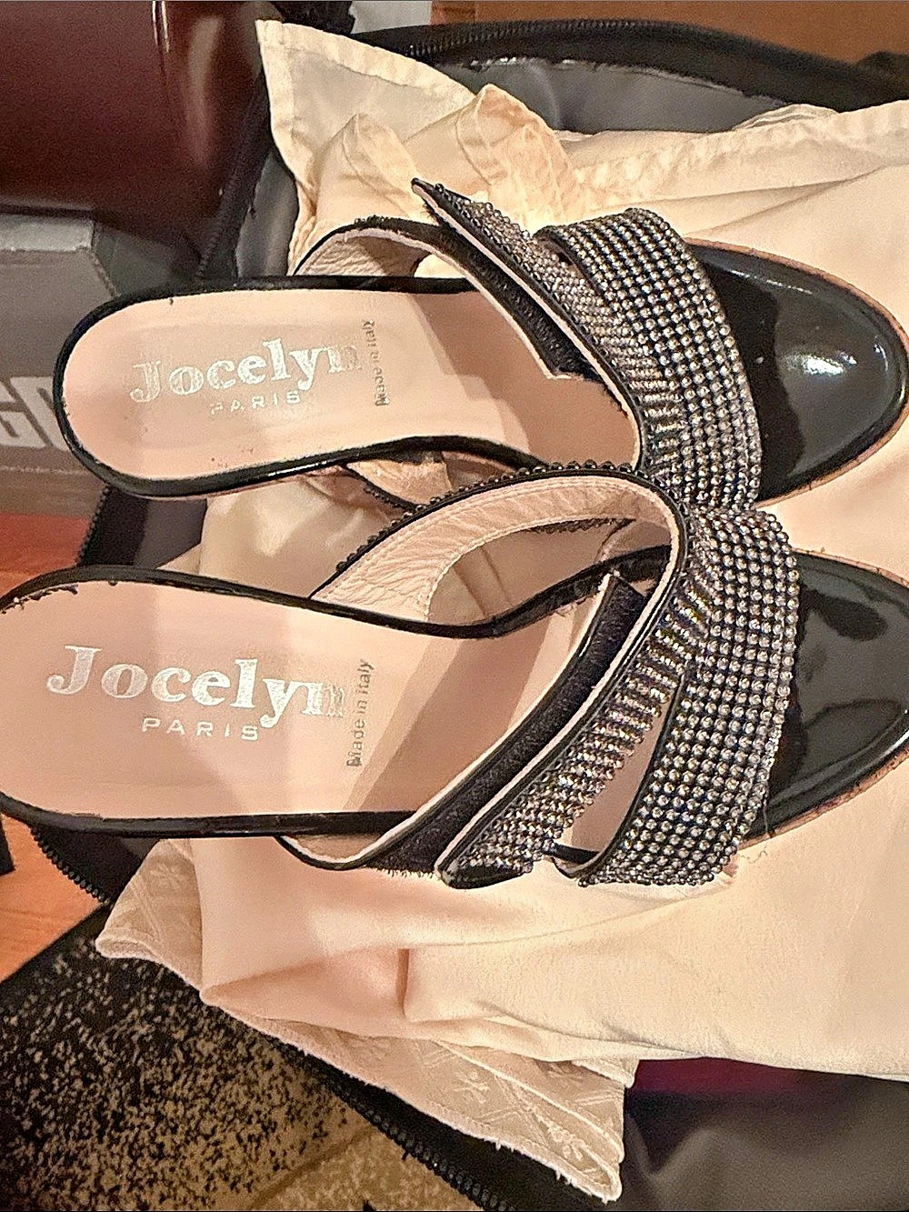 Jocelyn Paris Embellished Black Wedge Sandals new